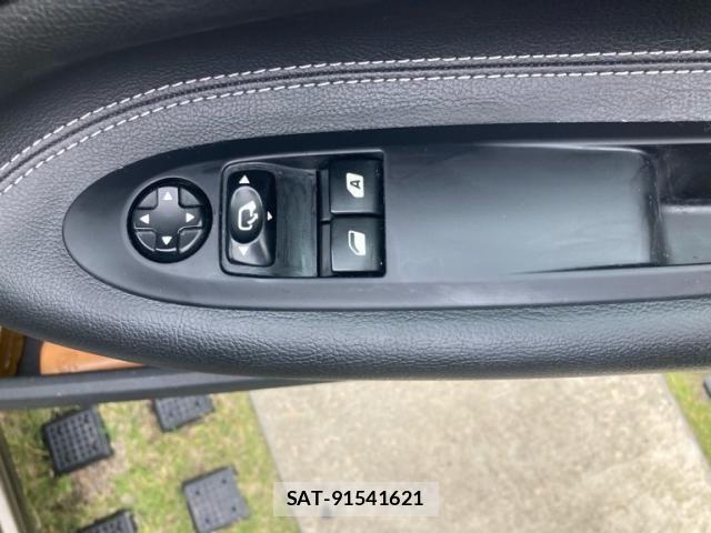 Citroen DS3 2012-07 7453465-11