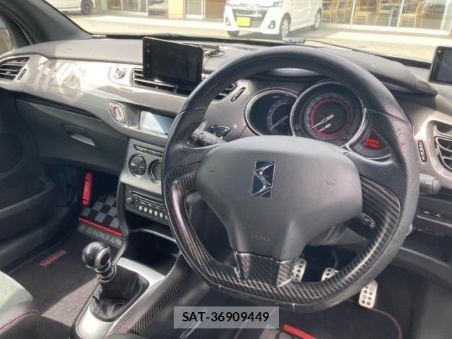 Citroen DS3 2012-03 8665942-11