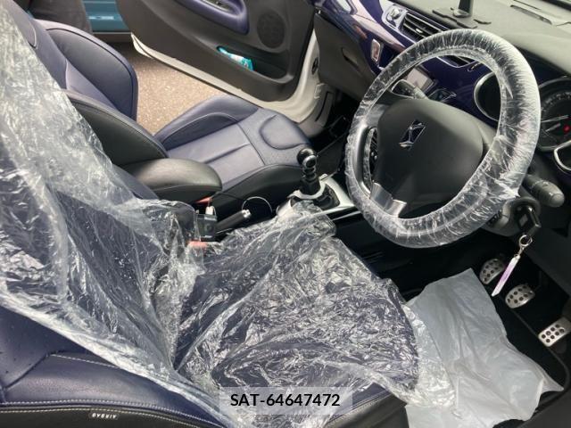 Citroen DS3 2013-08 8879102-18