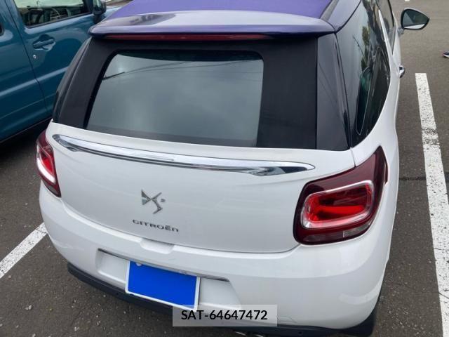 Citroen DS3 2013-08 8879102-5