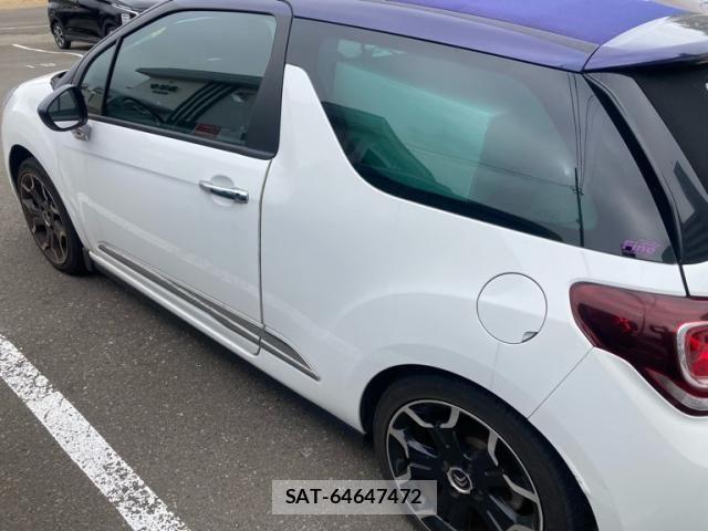 Citroen DS3 2013-08 8879102-7