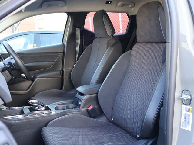 Citroen DS3 2024-06 4588932-7