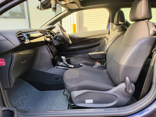 Citroen DS3 2017-07 4751951-11
