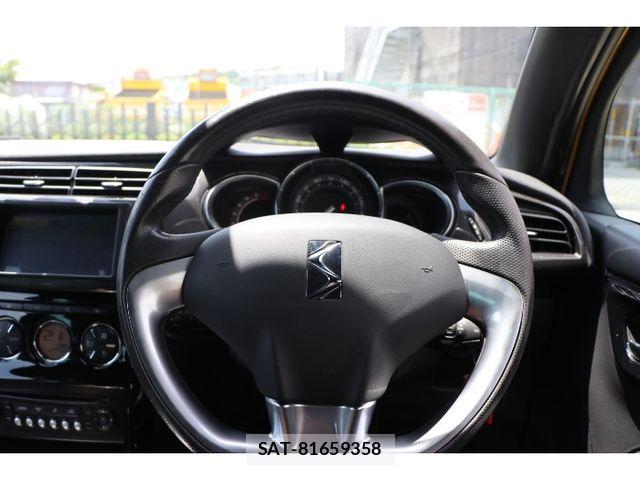 Citroen DS3 2015-08 7216108-1