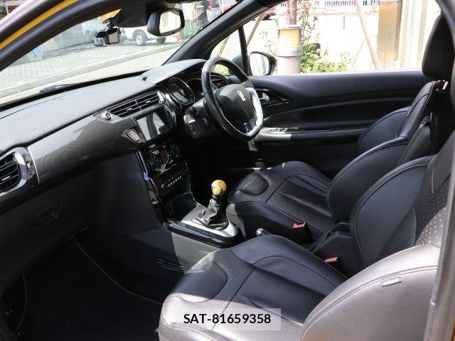 Citroen DS3 2015-08 7216108-7