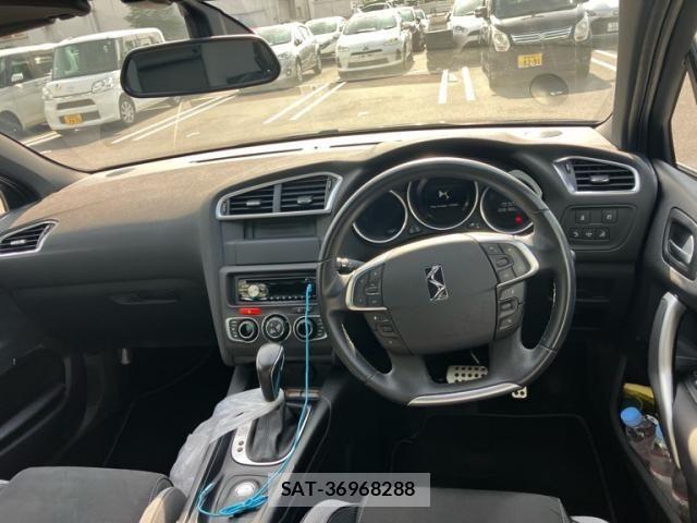 Citroen DS4 2018-03 8313680-15