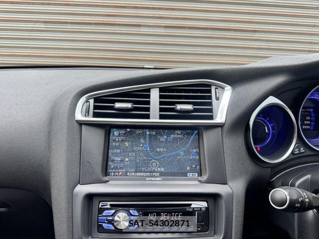Citroen DS4 2014-04 8879105-11