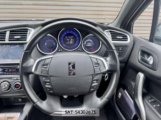 Citroen DS4 2014-04 8879105-7