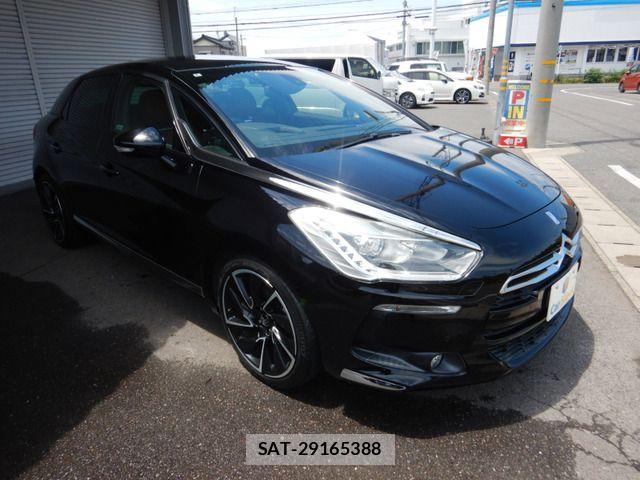 Citroen DS5 2014-09 7499908-8
