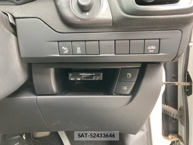 Citroen DS5 2014-03 7902413-18