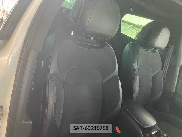 Citroen DS5 2012-09 8658416-12