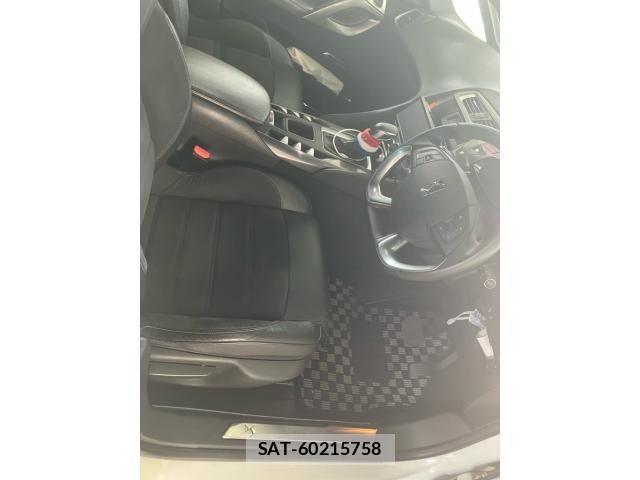 Citroen DS5 2012-09 8658416-13