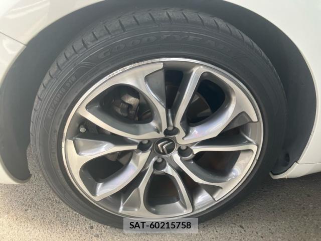 Citroen DS5 2012-09 8658416-4