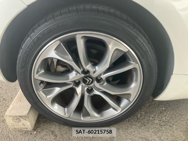 Citroen DS5 2012-09 8658416-6