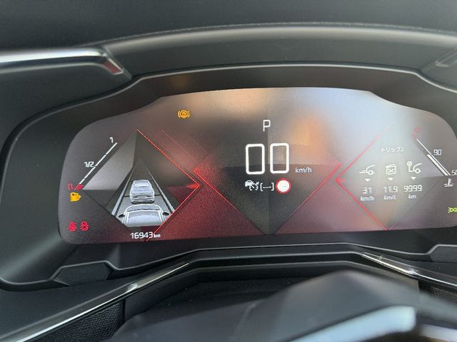 Citroen DS7 2019-03 4588940-15
