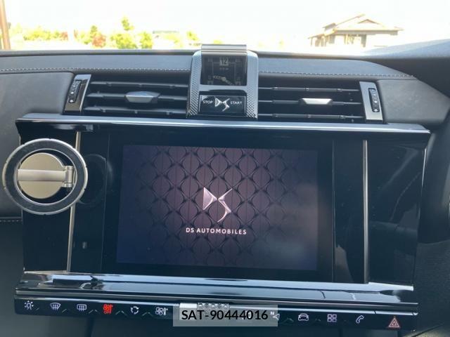 Citroen DS7 2018-07 7499909-23