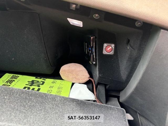 Citroen DS7 2018-11 7783467-23