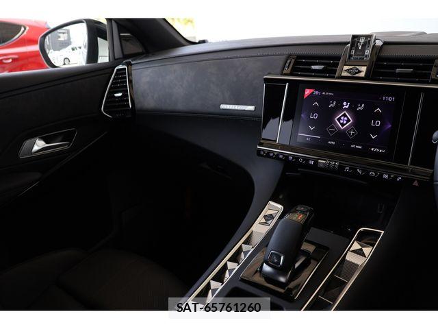 Citroen DS7 2022-05 8206850-13