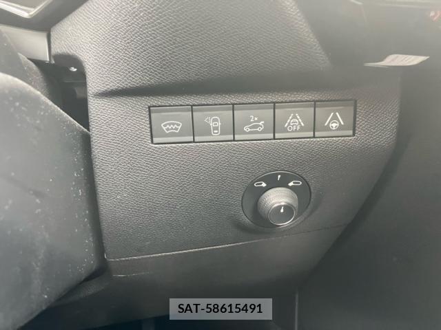 Citroen DS7 2019-03 8685296-17