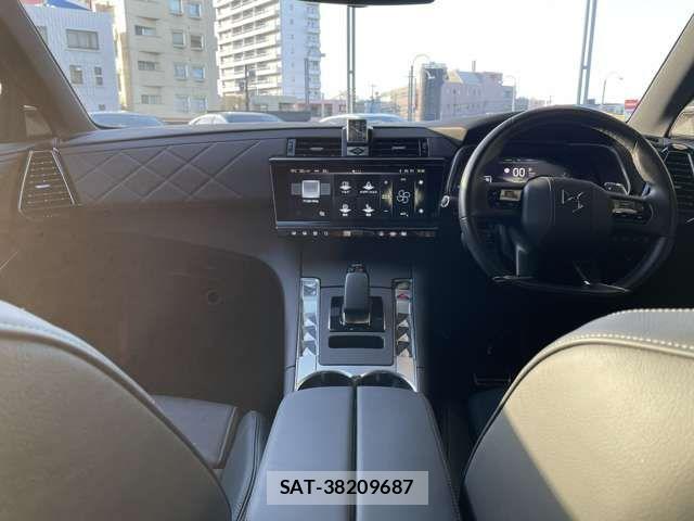 Citroen DS7 2024-10 4934225-12
