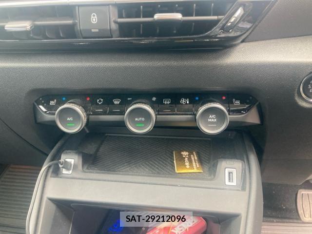 Citroen C4 2022-01 8365145-15