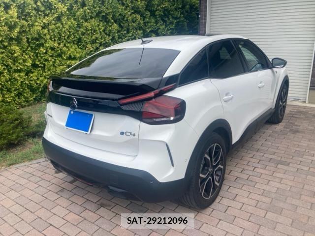 Citroen C4 2022-01 8365145-3
