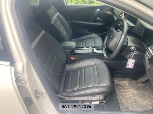 Citroen C4 2022-01 8365145-5