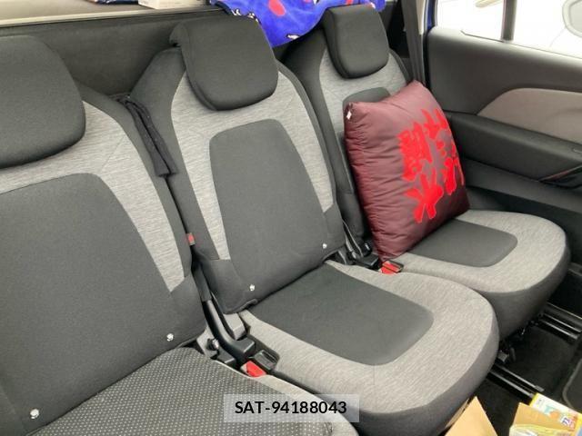 Citroen C4 PICASSO 2017-03 6903254-15