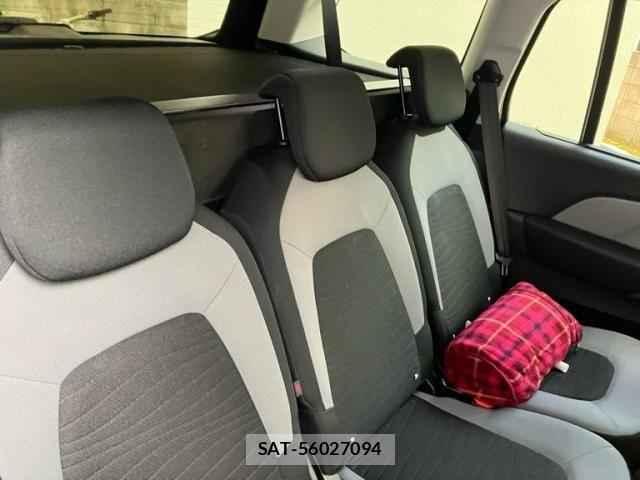 Citroen C4 PICASSO 2015-09 8411642-14