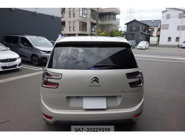 Citroen C4 2022-04 7216119-11