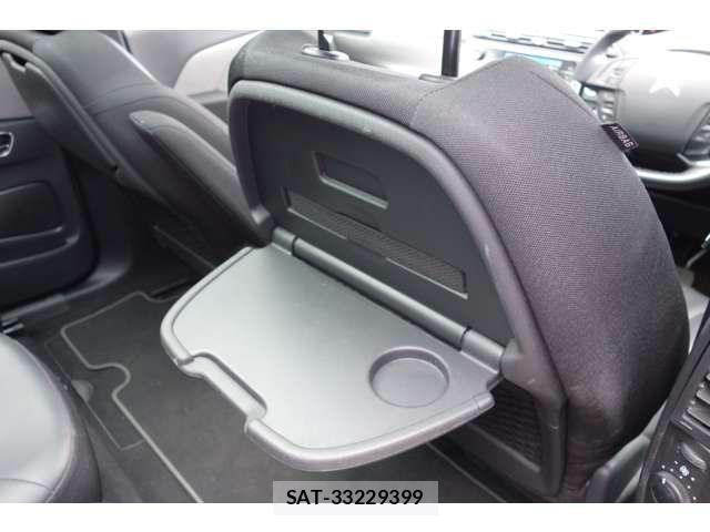 Citroen C4 2022-04 7216119-16