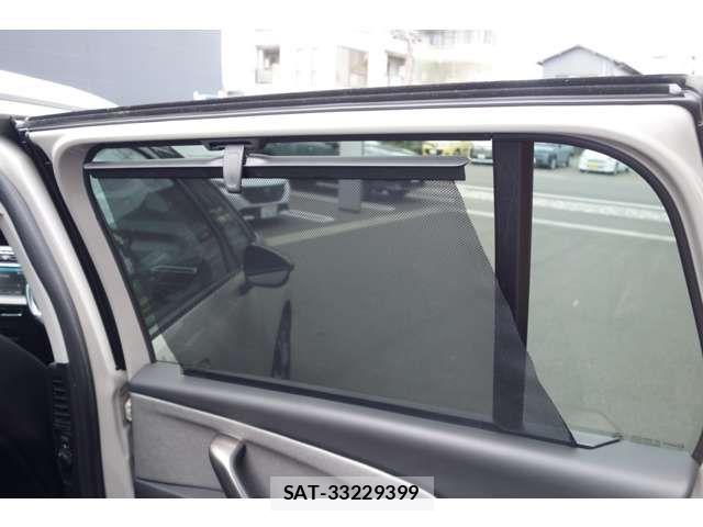 Citroen C4 2022-04 7216119-17
