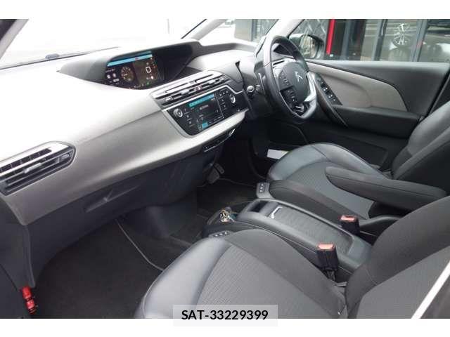 Citroen C4 2022-04 7216119-18
