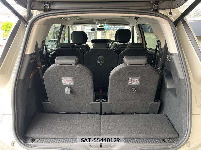 Citroen C4 2021-06 7326225-11