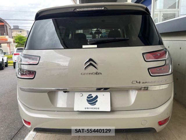 Citroen C4 2021-06 7326225-15
