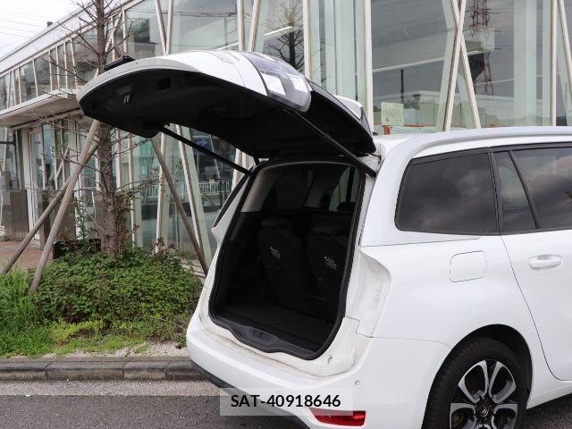 Citroen C4 2020-06 7783475-12
