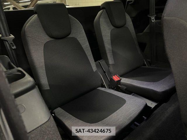 Citroen C4 2018-09 8244841-10