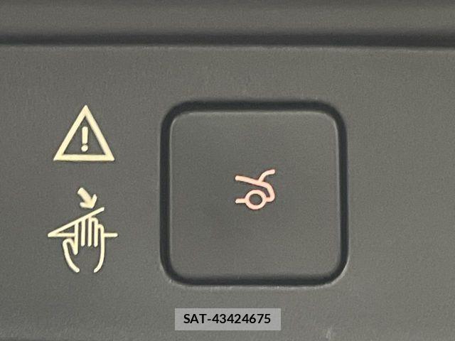 Citroen C4 2018-09 8244841-7
