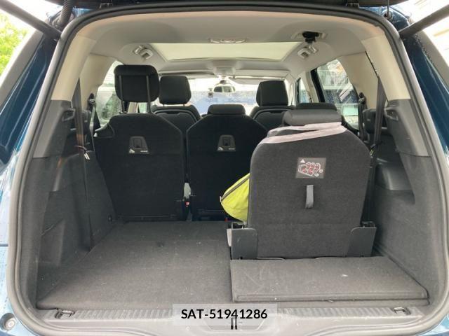 Citroen C4 2019-12 7216122-11
