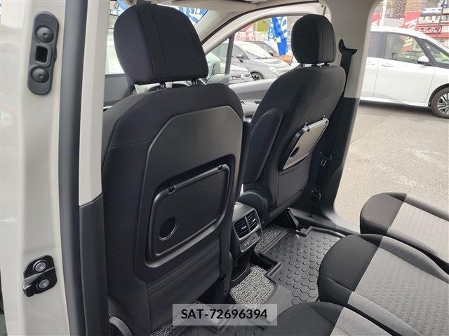 Citroen BERLINGO 2022-04 1071146-14