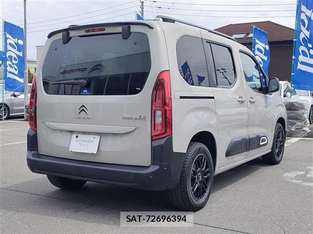 Citroen BERLINGO 2022-04 1071146-4