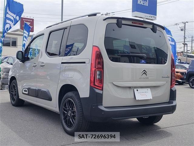 Citroen BERLINGO 2022-04 1071146-6