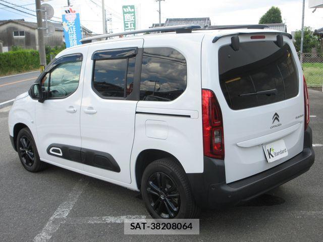 Citroen BERLINGO 2023-01 1184404-6