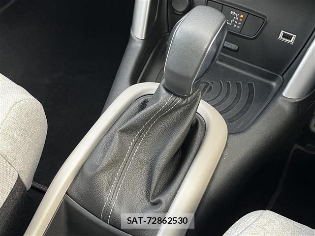 Citroen C3 2020-07 1823218-26