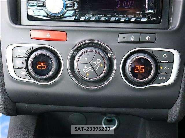 Citroen DS4 2017-02 1427911-9