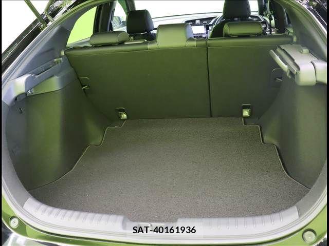 Honda CIVIC 2020-02 6903253-25