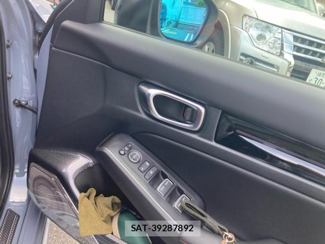 Honda CIVIC 2024-05 7326226-15