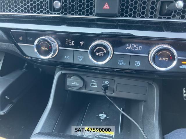 Honda CIVIC 2023-08 8129376-16