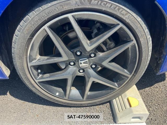 Honda CIVIC 2023-08 8129376-20
