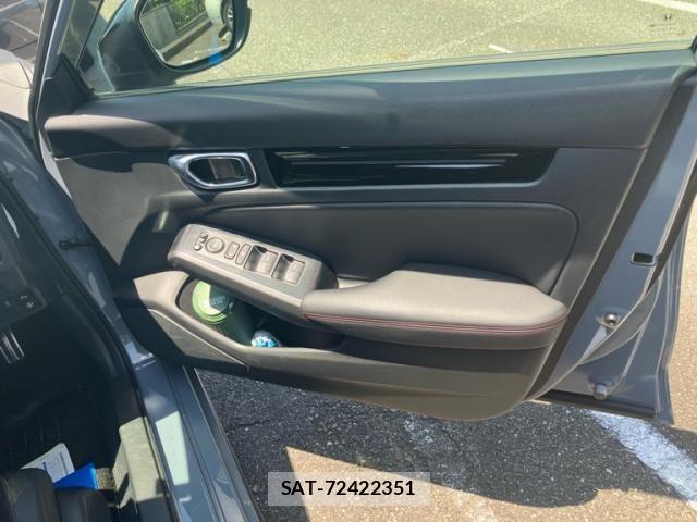 Honda CIVIC 2023-10 8229259-17